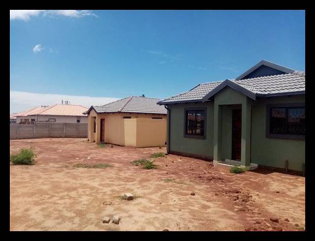 3 BEDROOM HOUSE FOR SALE IN SHARON PARK